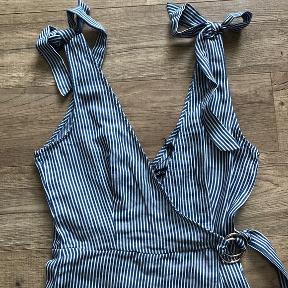Boohoo Lottie Tie Shoulder Denim Playsuit - Picture 3 of 7